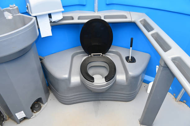 Best Sanitation services for porta potties  in Oakwood, IL